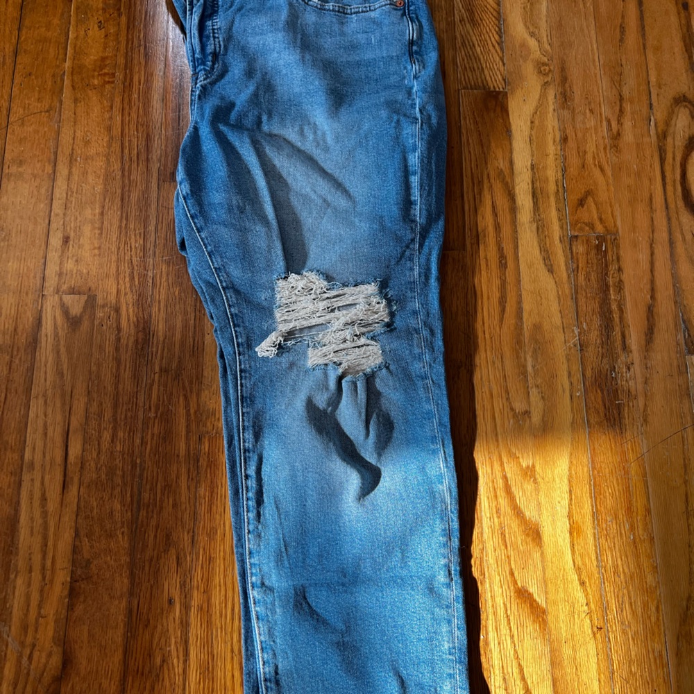 Ripped madewell mom jeans brand new with tags 33Petite